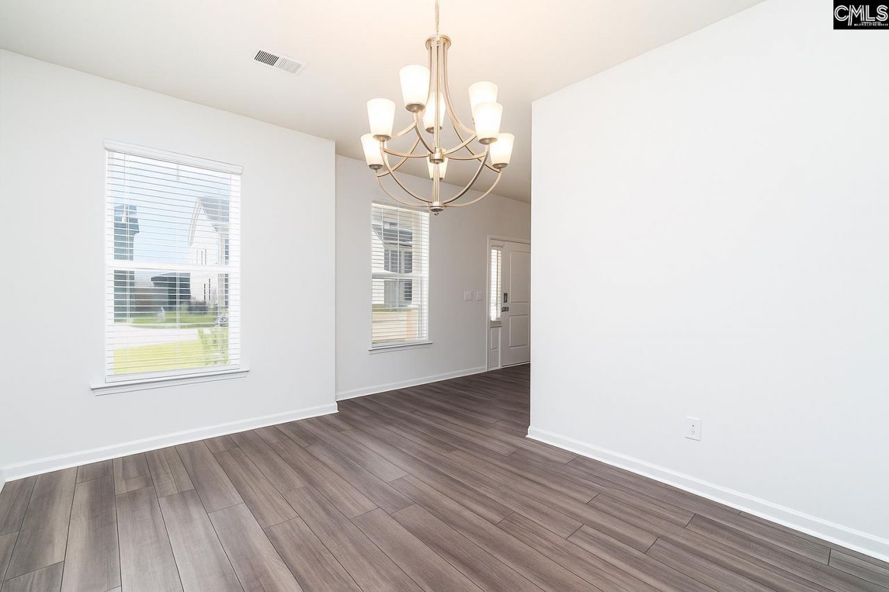 682 Bell Flower Lane  Photo 8