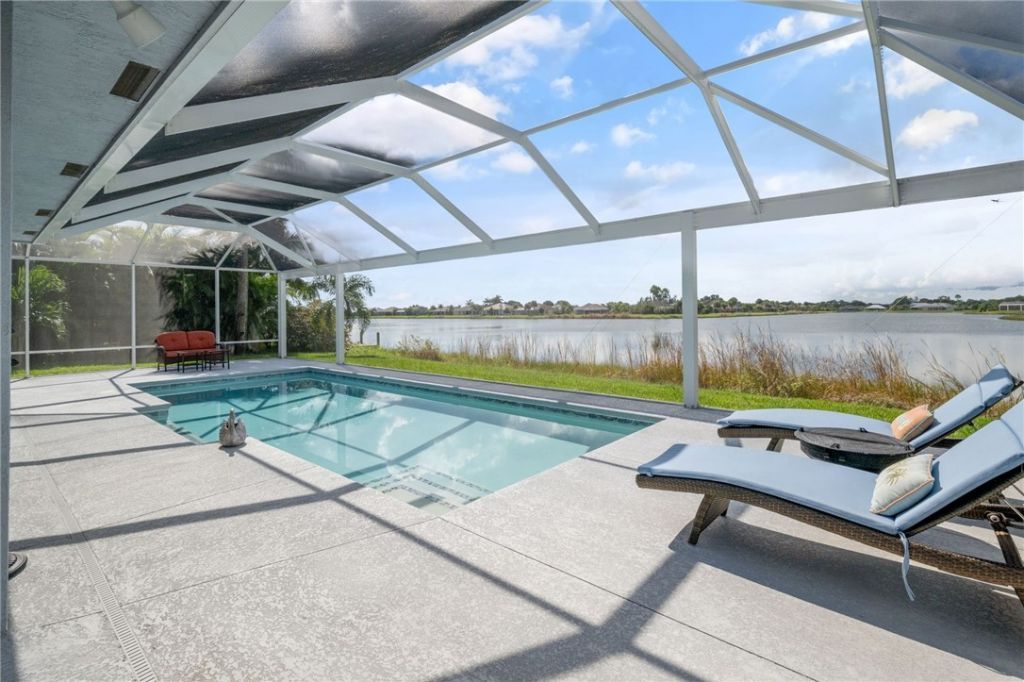 933 Yearling Trail, Sebastian, FL 32958 Photo