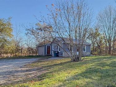 13810 9 Mile Road, Green Oak Twp, MI 48178