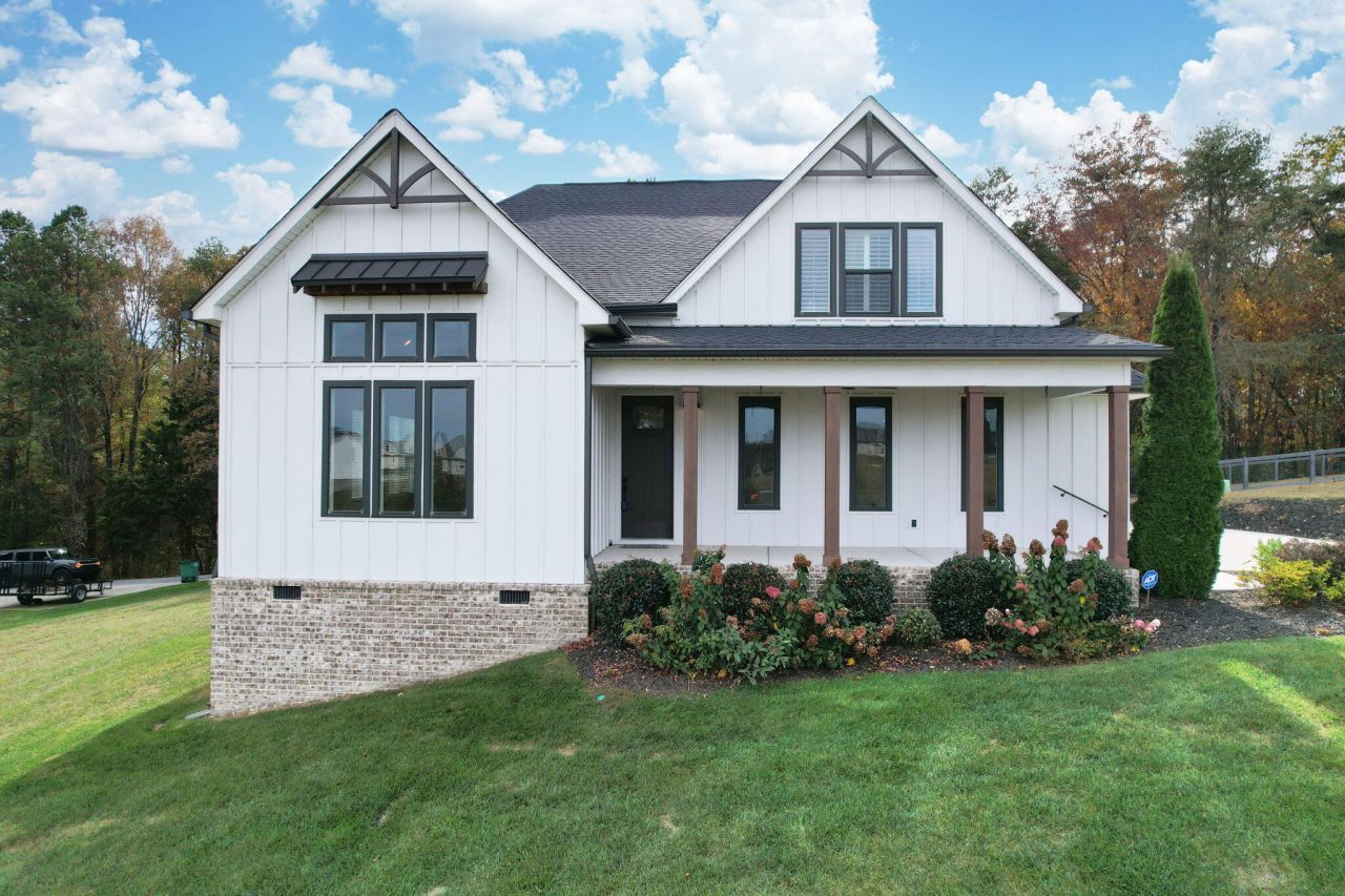 7407 Pond View  Harrison, TN 37341