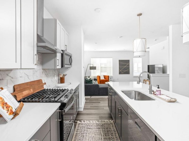 3008 Woodburn Avenue, Cincinnati, OH 45206 Photo 4