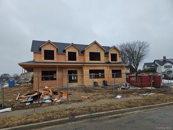 37 Star Lane, Levittown, NY 11756