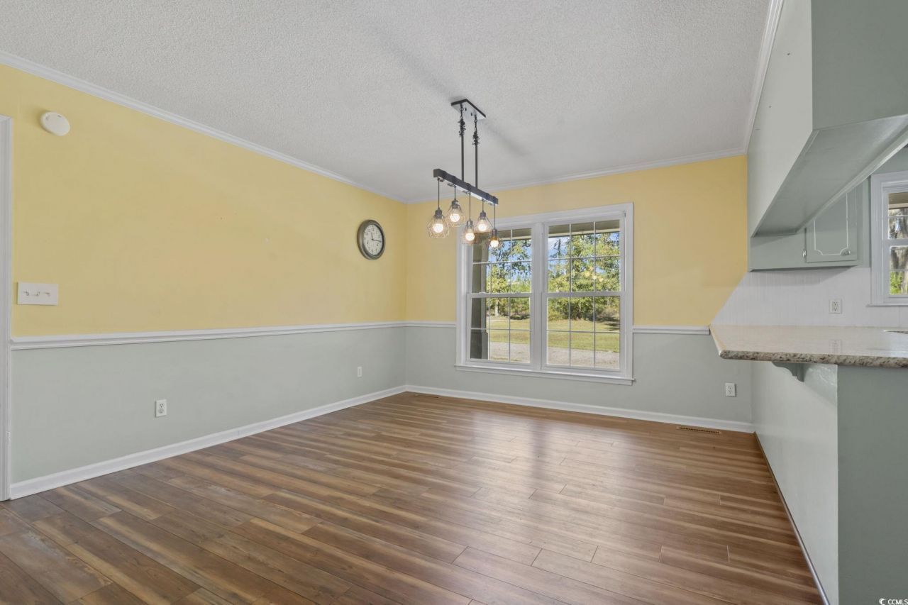 2021 Walter Rd. Photo 13