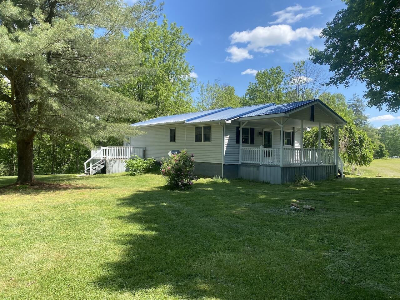 51 M&m Kean Road, Russell Springs, KY 42642 Main Photo