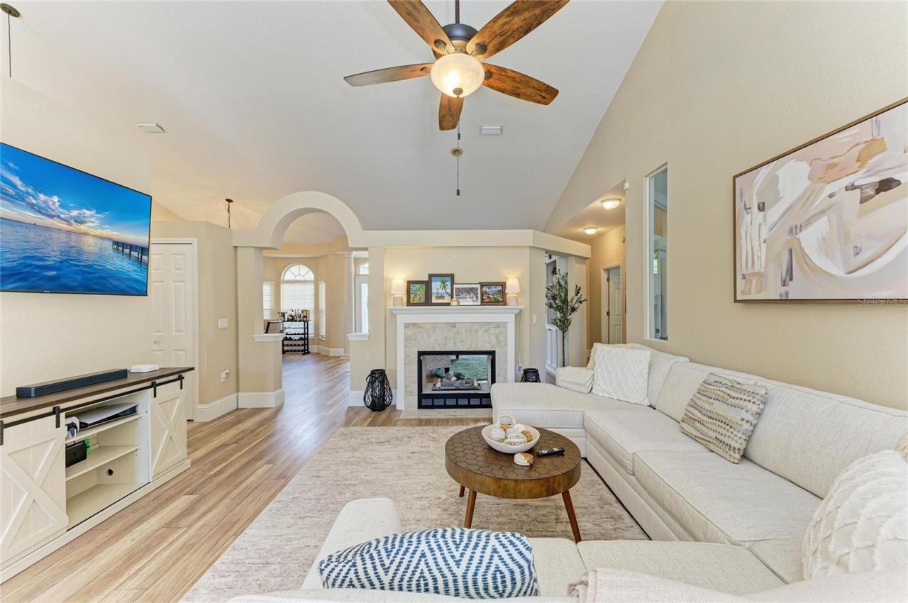 11720 Clubhouse Drive, Lakewood Ranch, FL 34202 Photo