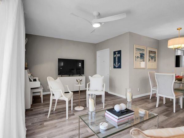 312 NE 17th Avenue, Unit 202, Boynton Beach, FL 33435