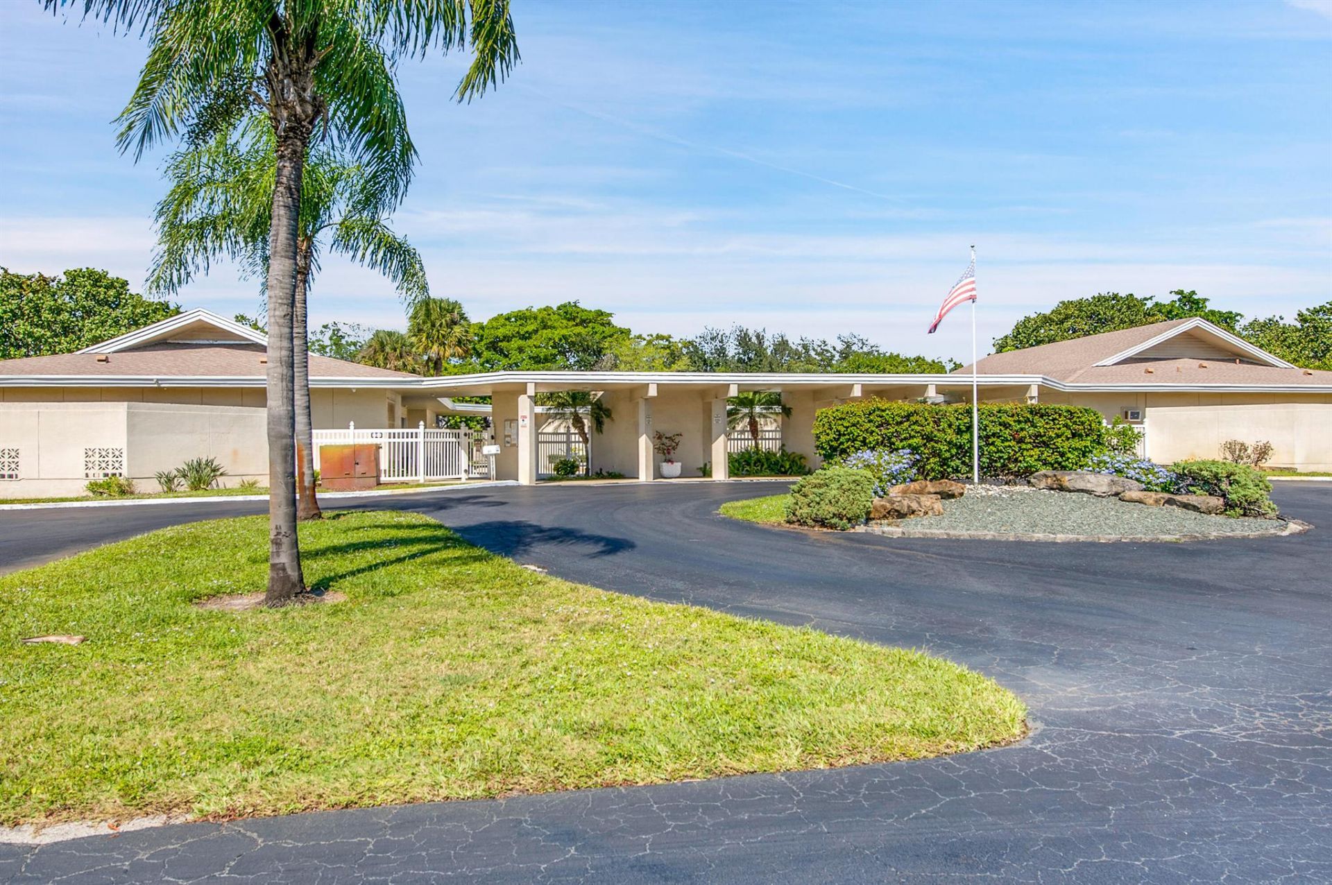 312 NE 17th Avenue, Unit 202, Boynton Beach, FL 33435 Photo