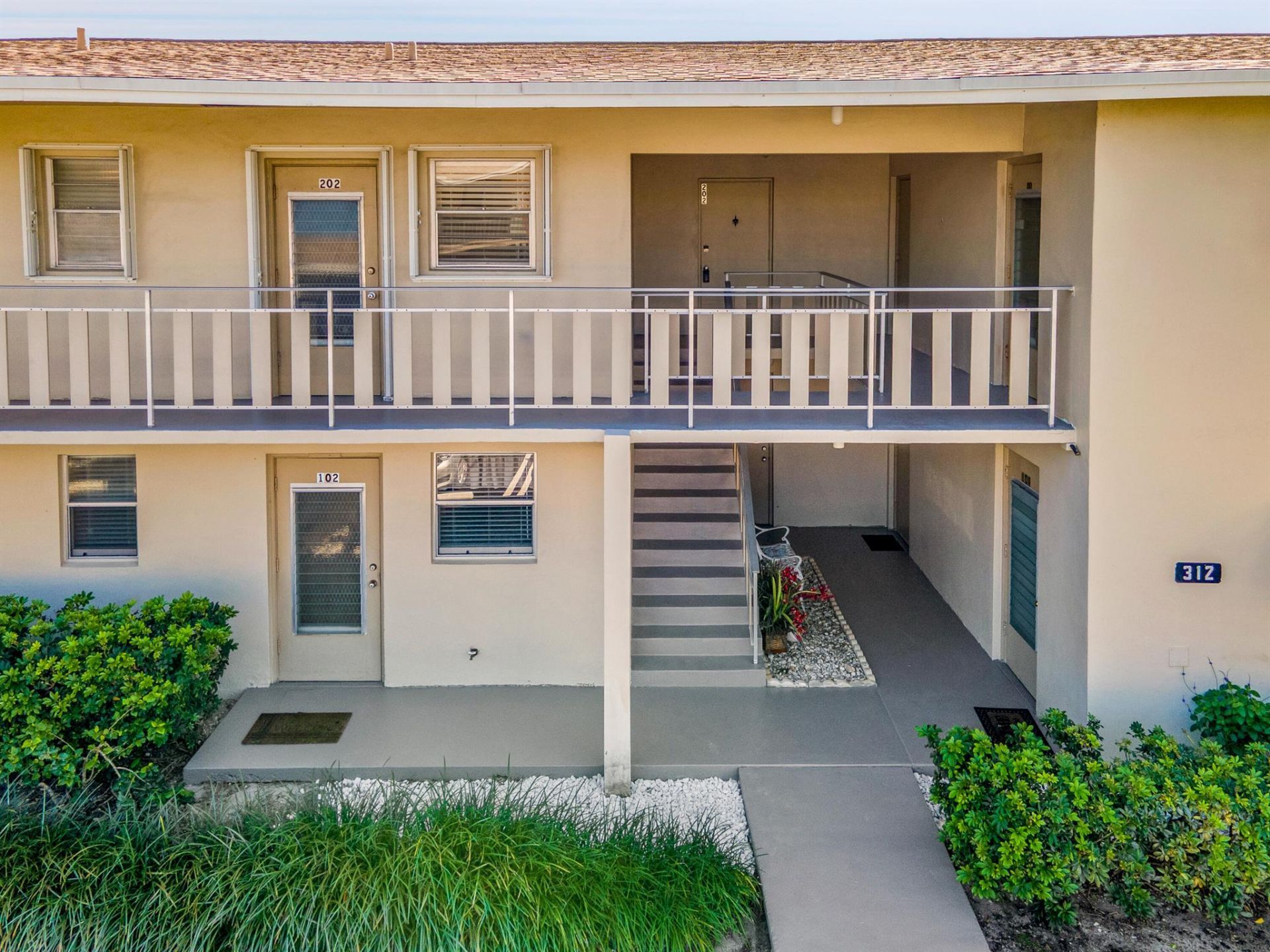 312 NE 17th Avenue, Unit 202, Boynton Beach, FL 33435 Photo