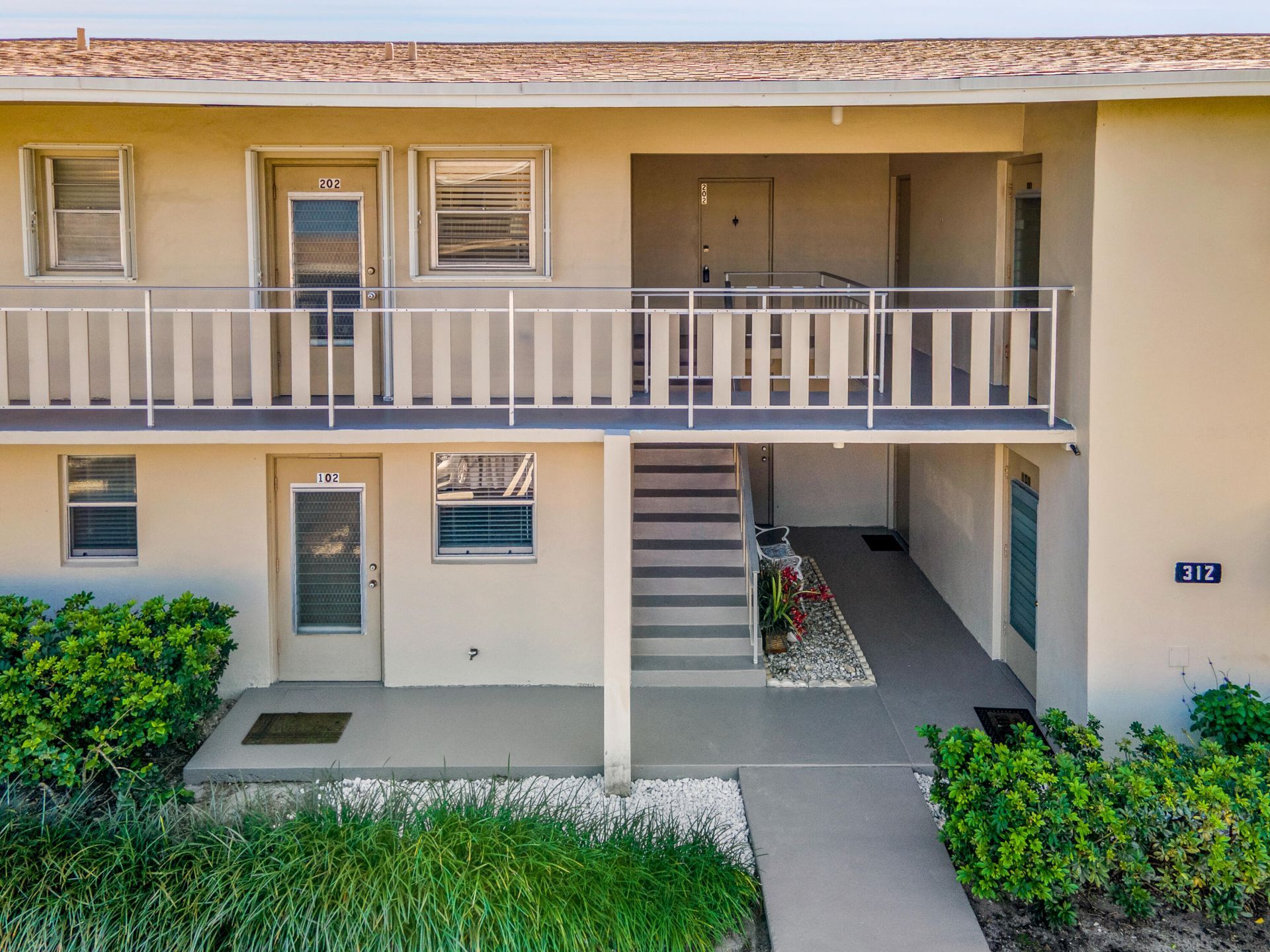 312 NE 17th Avenue, Unit 202, Boynton Beach, FL 33435 Photo