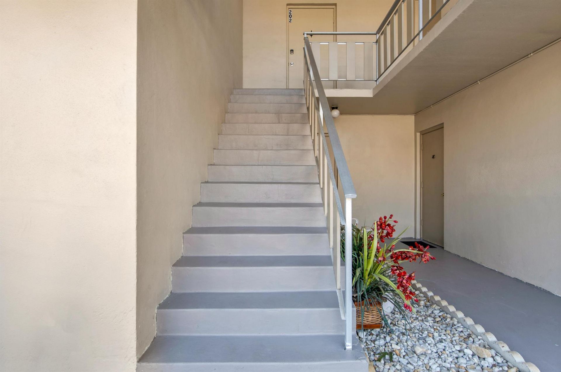 312 NE 17th Avenue, Unit 202, Boynton Beach, FL 33435 Photo