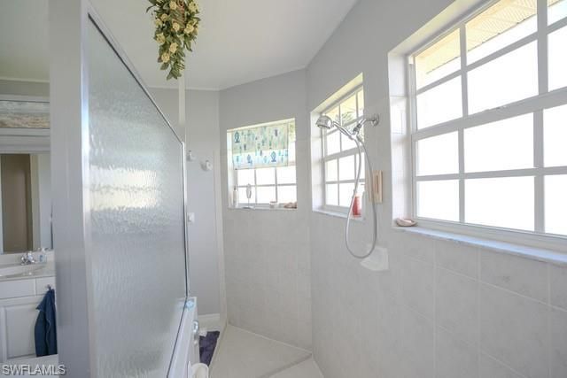 2214 SE 19th Pl, Cape Coral, FL 33990 Photo