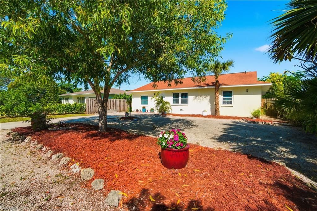 55 2nd St, Bonita Springs, FL 34134 Photo