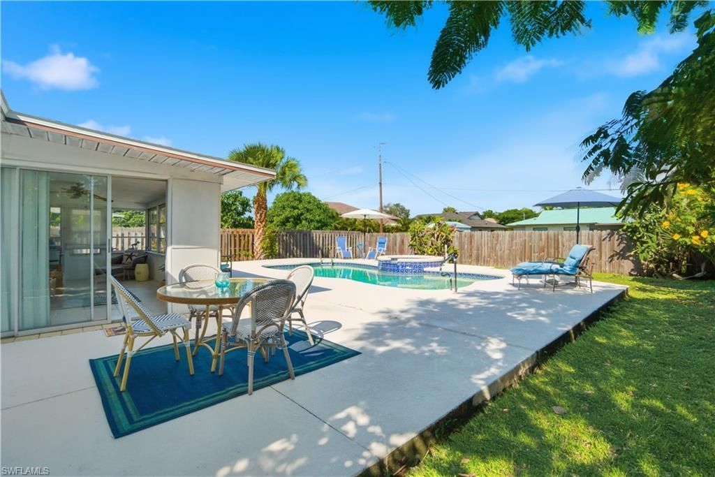 55 2nd St, Bonita Springs, FL 34134 Photo