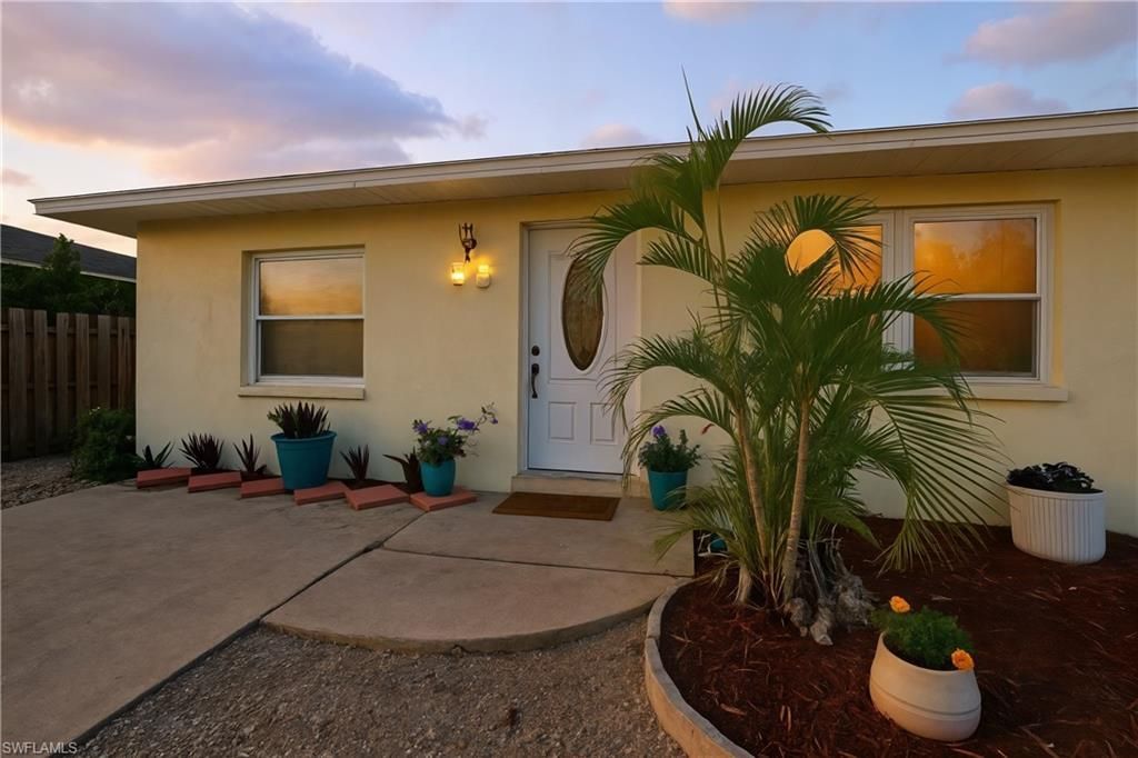 55 2nd St, Bonita Springs, FL 34134 Photo