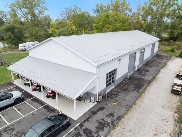 2667 E Harbor Road, Port Clinton, OH 43452