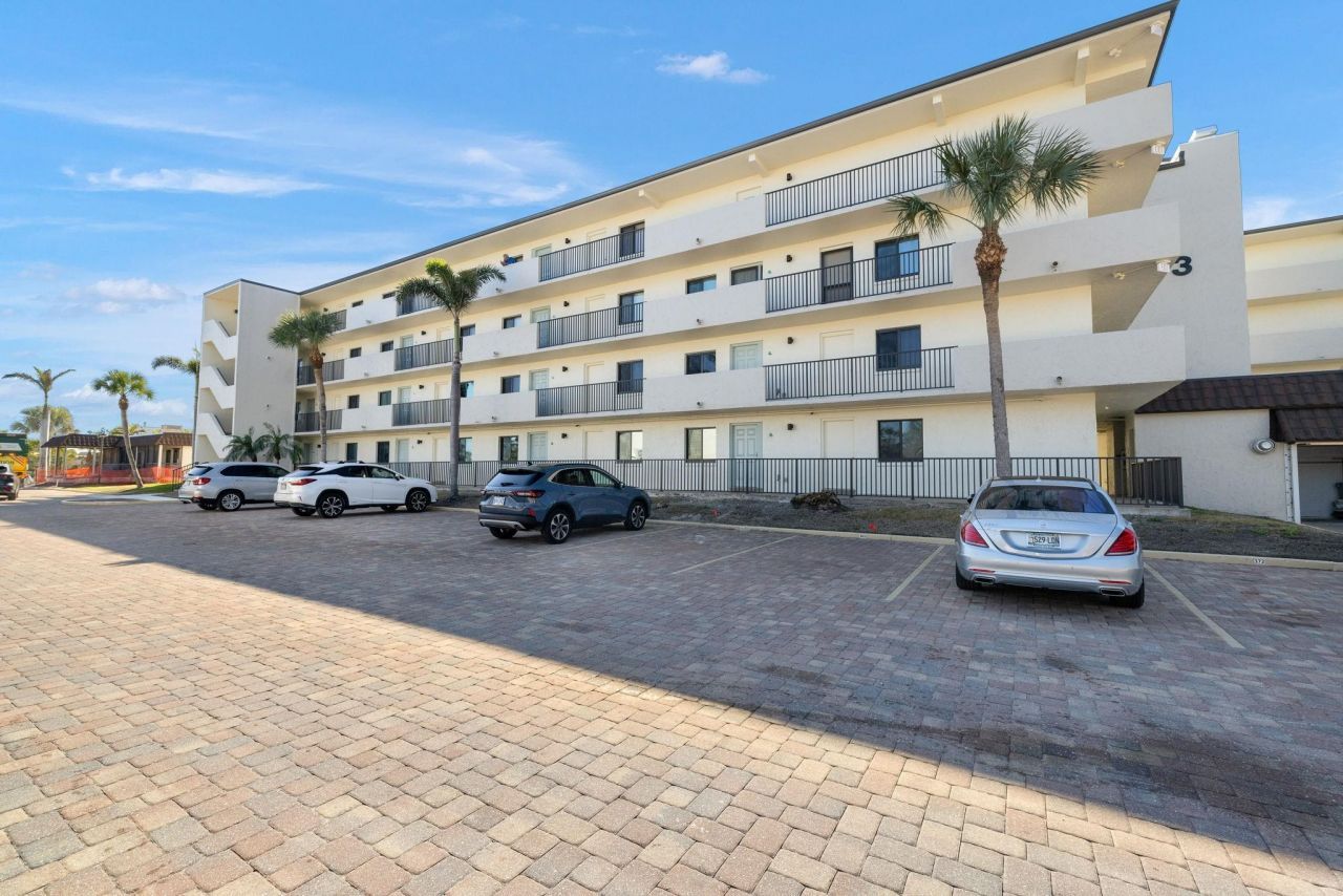 979 E Gulf Dr, Unit C-331, Sanibel, FL 33957 Photo