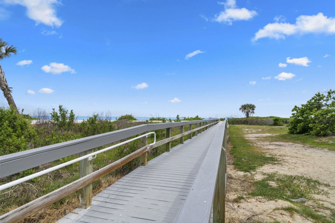 979 E Gulf Dr, Unit C-331, Sanibel, FL 33957 Photo