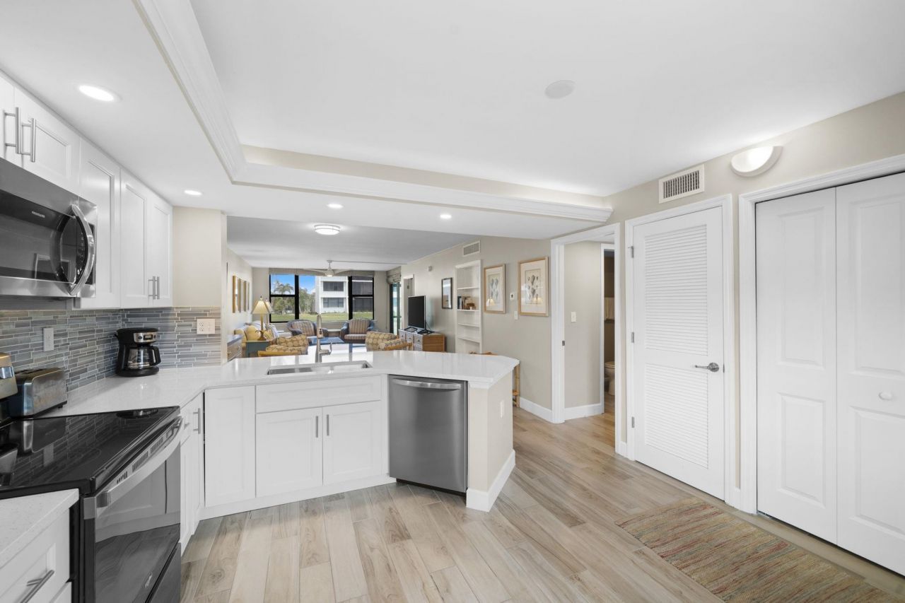 979 E Gulf Dr, Unit C-331, Sanibel, FL 33957 Photo