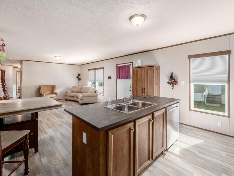 11 Oak Glen Drive, Delaware, OH 43015 Photo 4