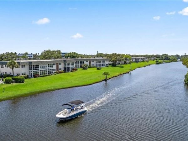 2800 Indian River Boulevard, Unit 1C, Vero Beach, FL 32960