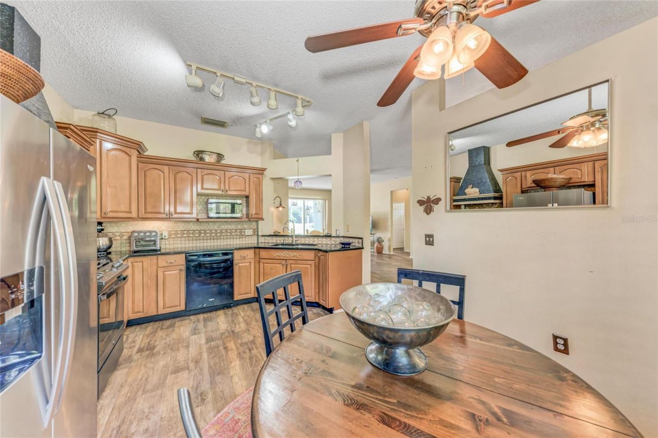 920 Springwood Circle, Bradenton, FL 34212 Photo