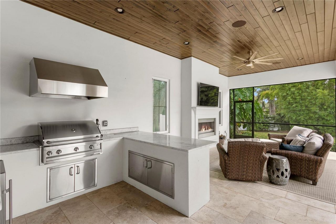 4511 W Swann Avenue, Tampa, FL 33609 Photo