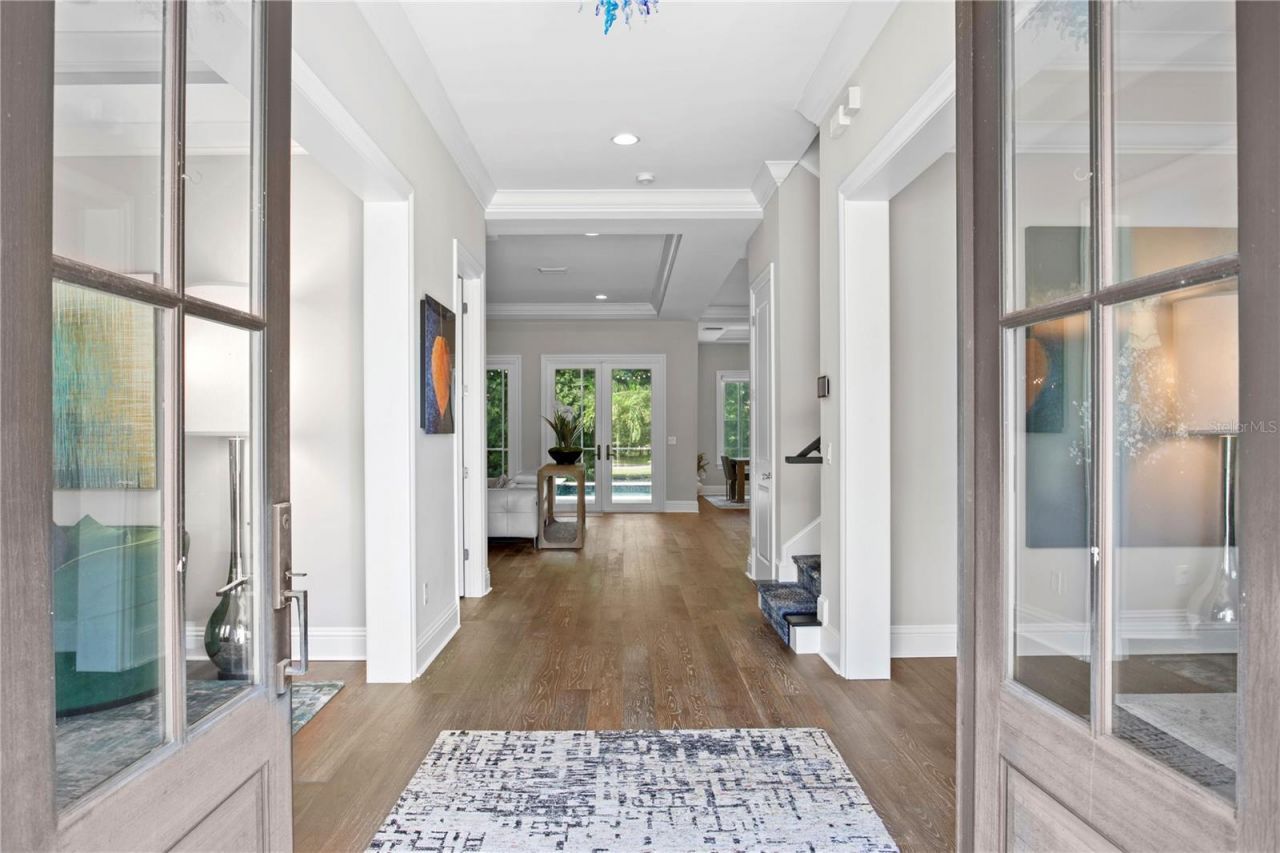 4511 W Swann Avenue, Tampa, FL 33609 Photo