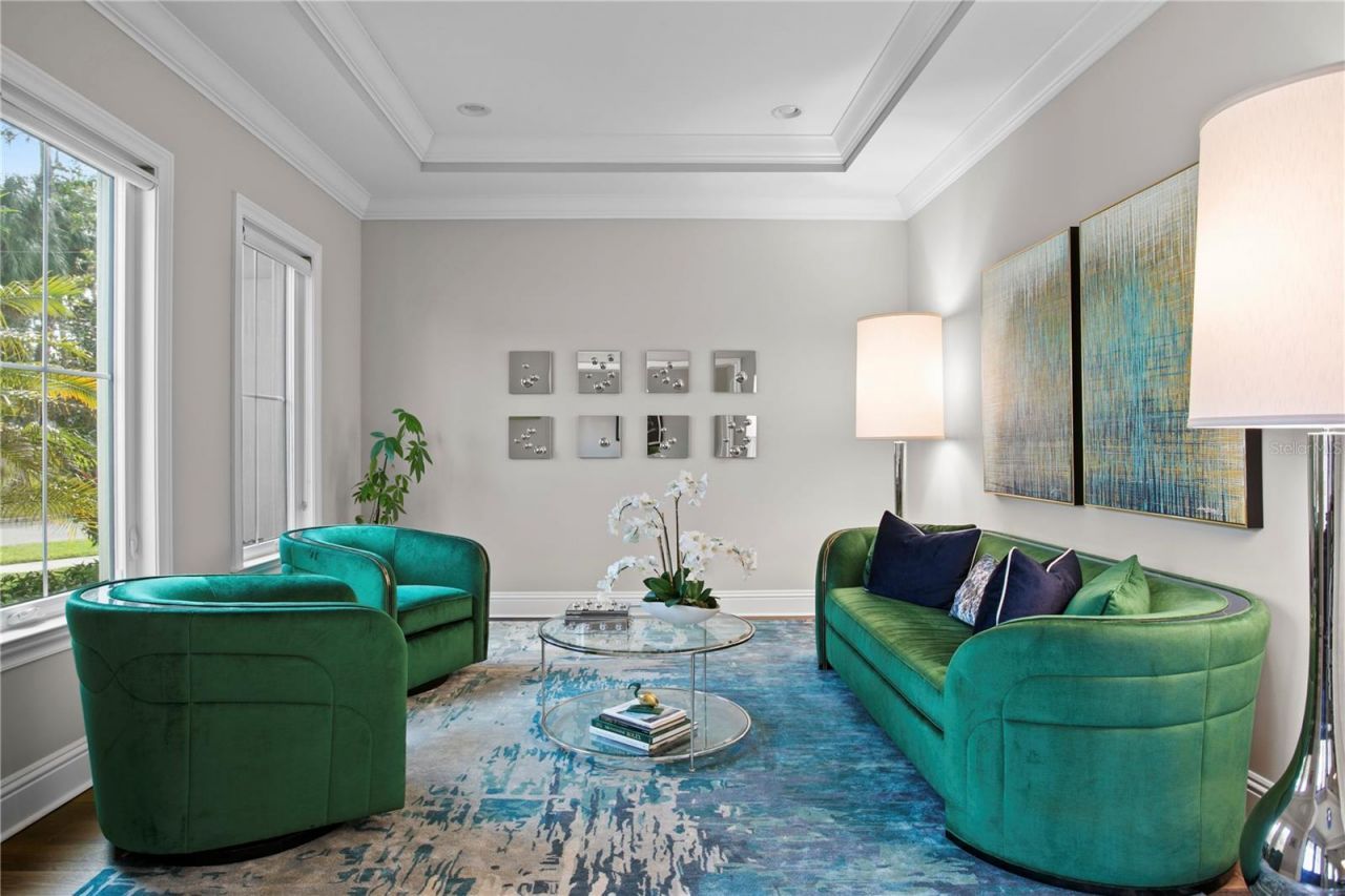 4511 W Swann Avenue, Tampa, FL 33609 Photo