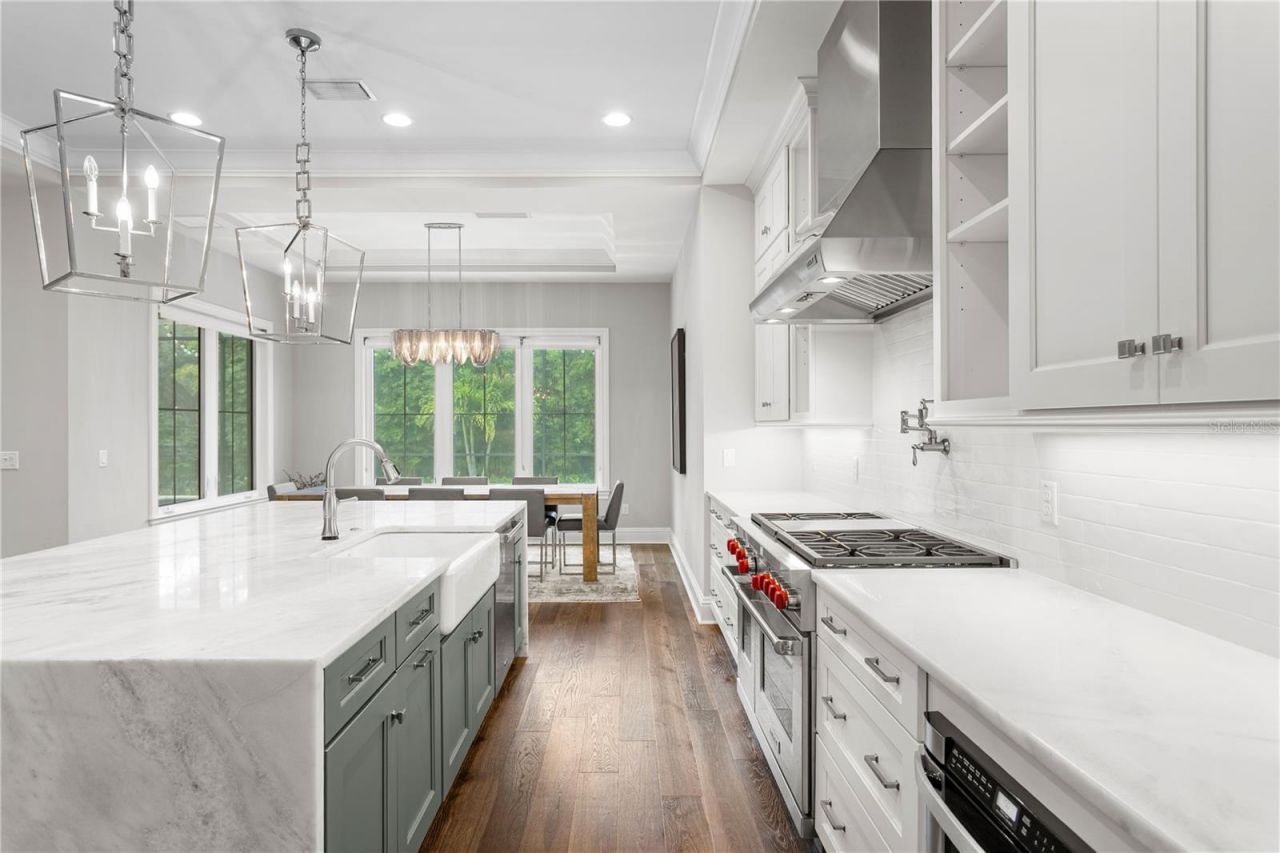 4511 W Swann Avenue, Tampa, FL 33609 Photo