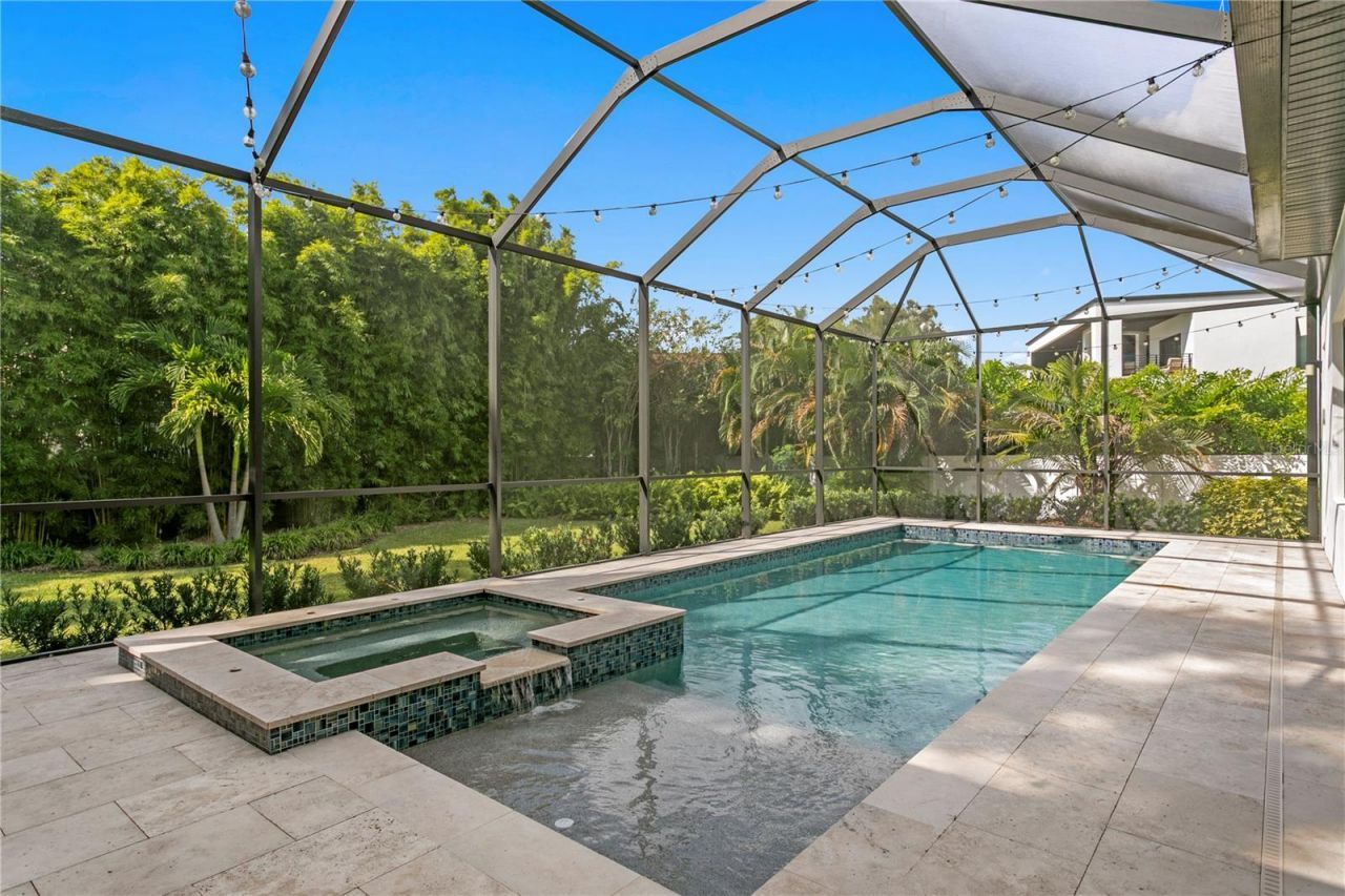 4511 W Swann Avenue, Tampa, FL 33609 Photo