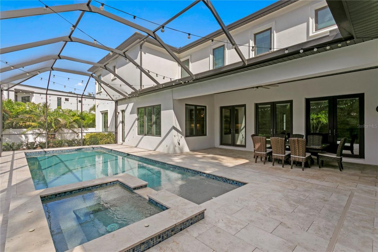 4511 W Swann Avenue, Tampa, FL 33609 Photo