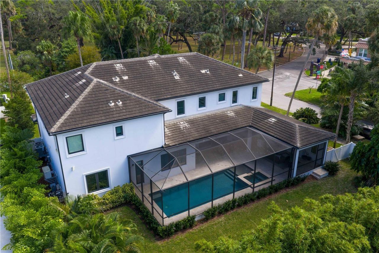 4511 W Swann Avenue, Tampa, FL 33609 Photo