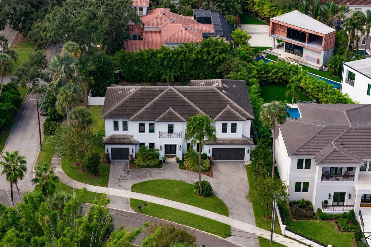 4511 W Swann Avenue, Tampa, FL 33609 Photo