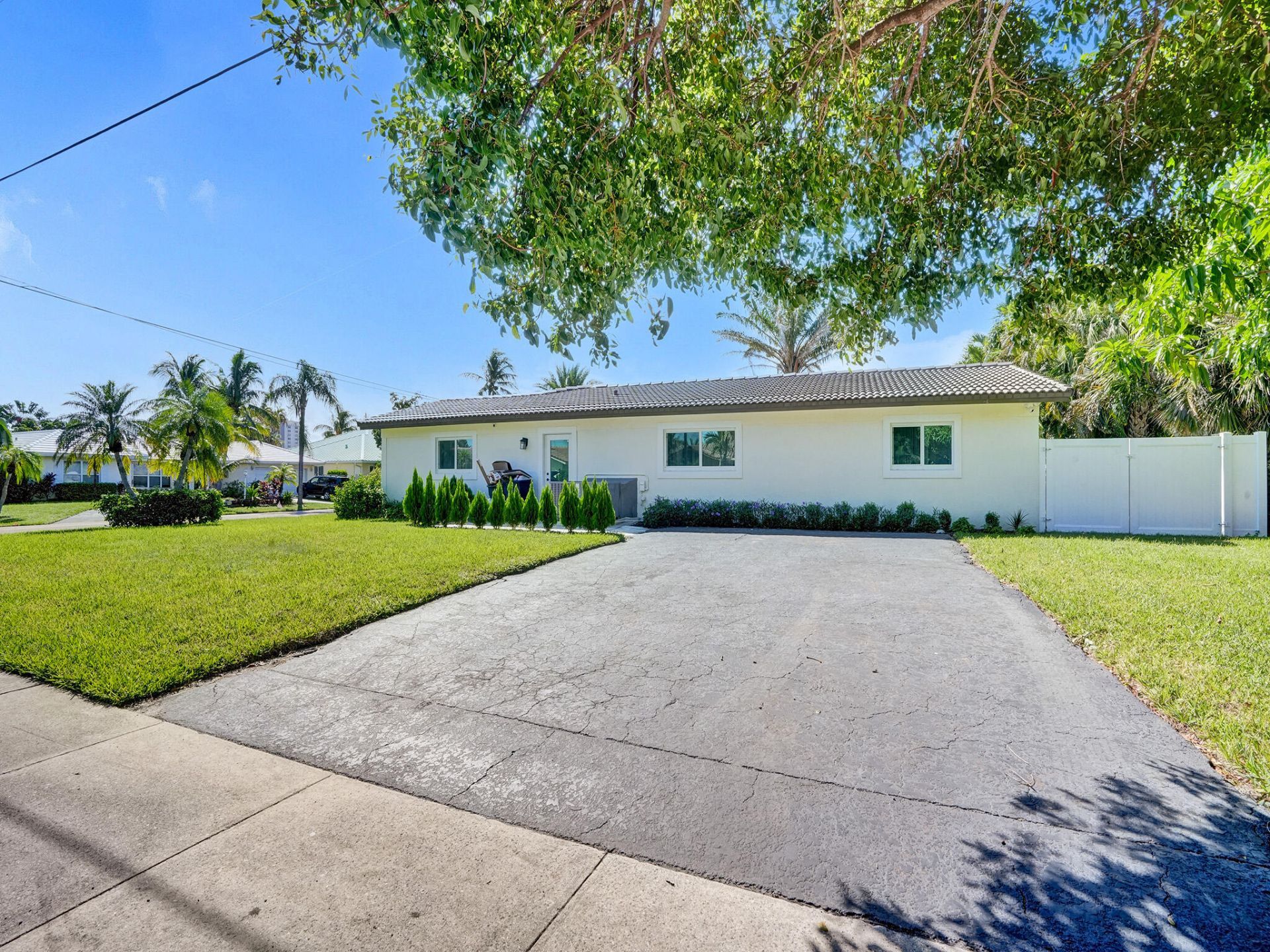 3821 NE 29th Avenue, Lighthouse Point, FL 33064 Photo