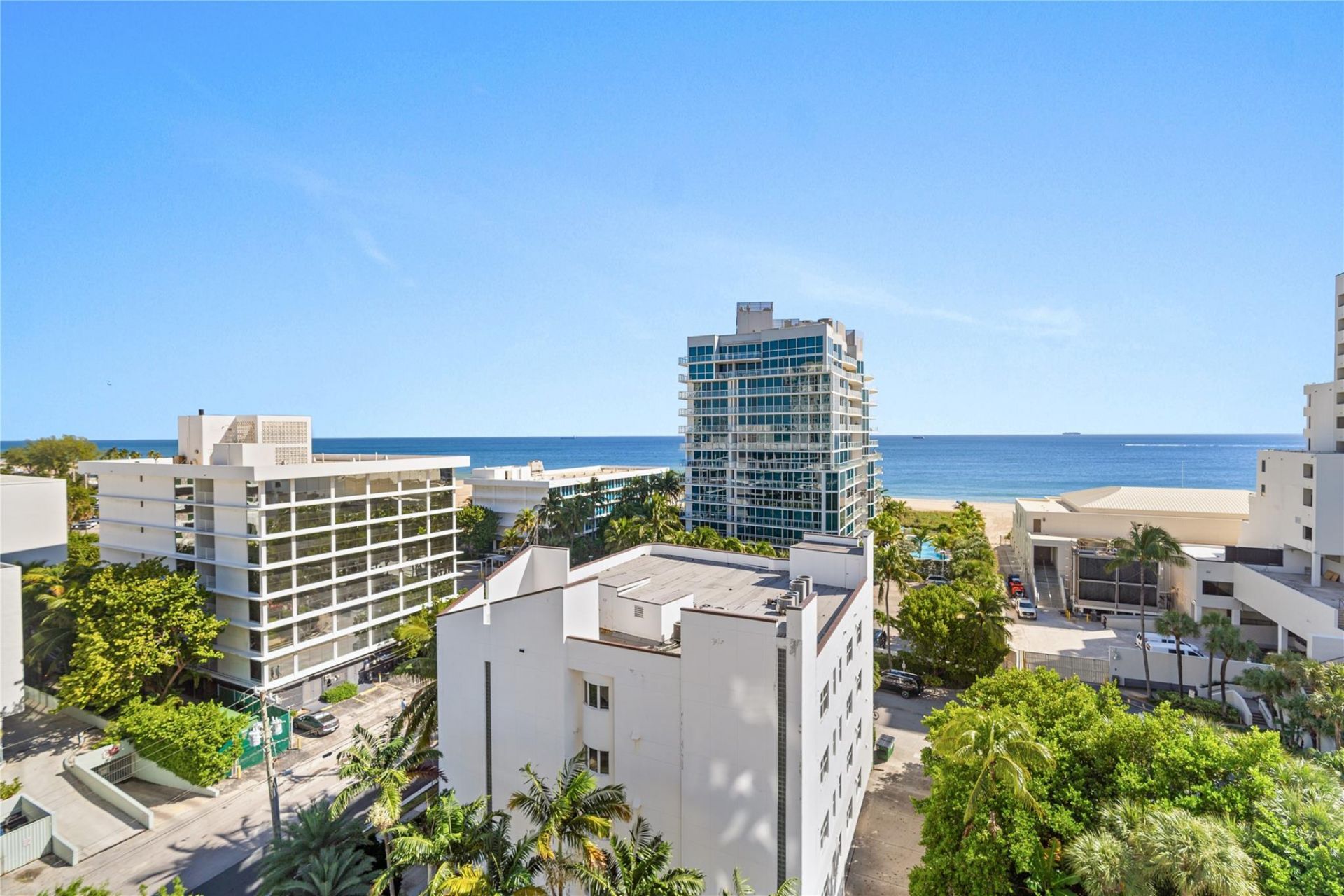 3000 Holiday Drive, Unit 1002, Fort Lauderdale, FL 33316 Photo