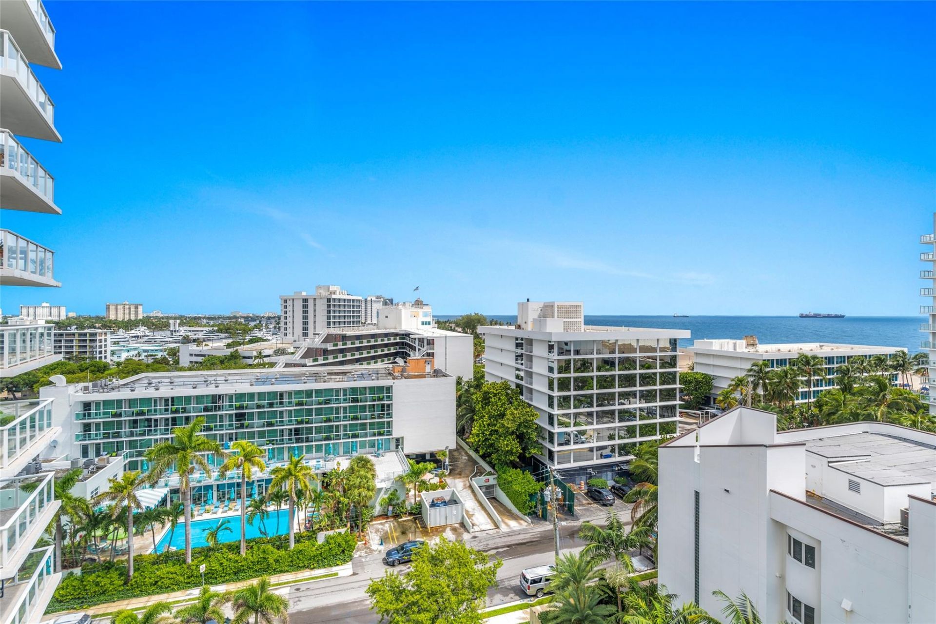 3000 Holiday Drive, Unit 1002, Fort Lauderdale, FL 33316 Photo
