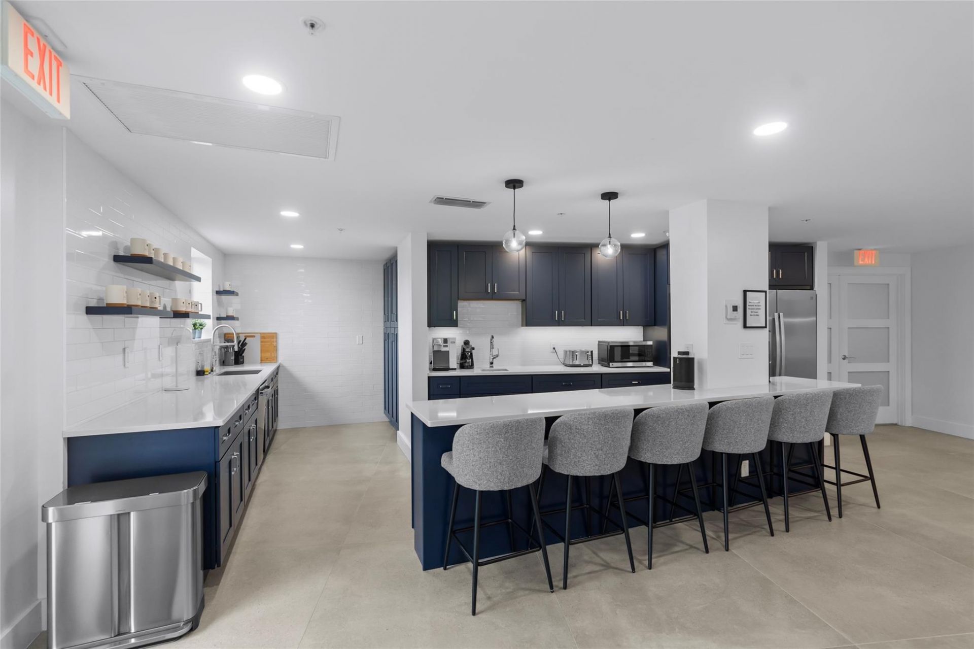 3000 Holiday Drive, Unit 1002, Fort Lauderdale, FL 33316 Photo