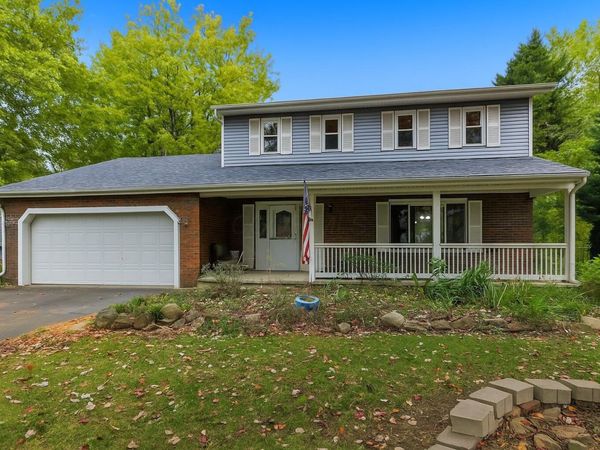 65 Daley Drive SW, Pataskala, OH 43062