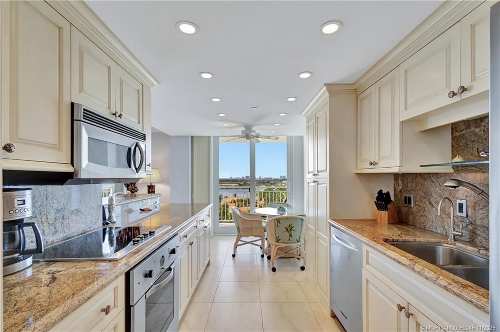 500 Ocean Drive, Unit W11, North Palm Beach, FL 33408 Photo