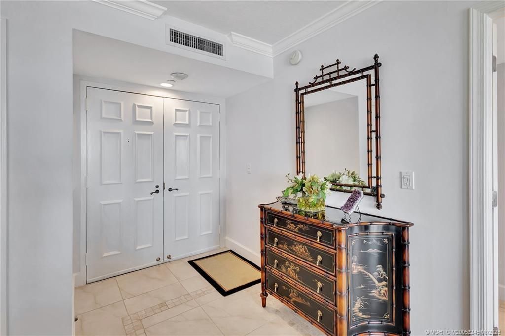 500 Ocean Drive, Unit W11, North Palm Beach, FL 33408 Photo