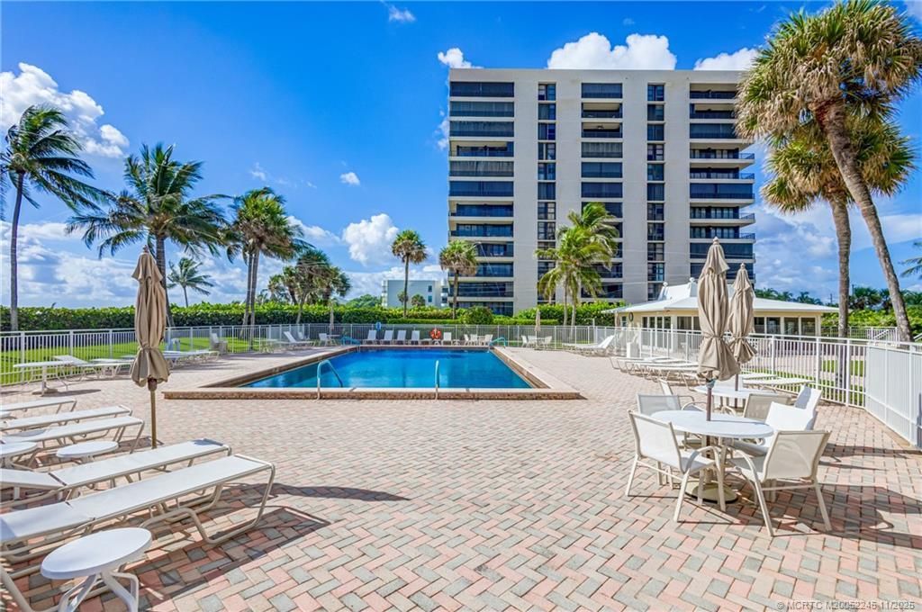500 Ocean Drive, Unit W11, North Palm Beach, FL 33408 Photo