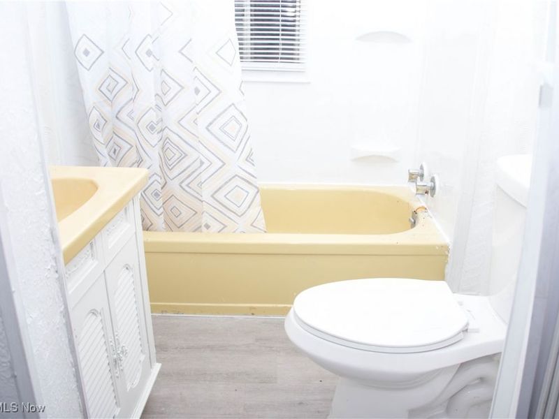 923 Baughman Street, Unit C, Akron, OH 44320 Photo 4