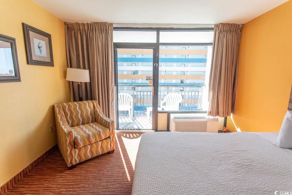 1501 S Ocean Blvd. Photo 8