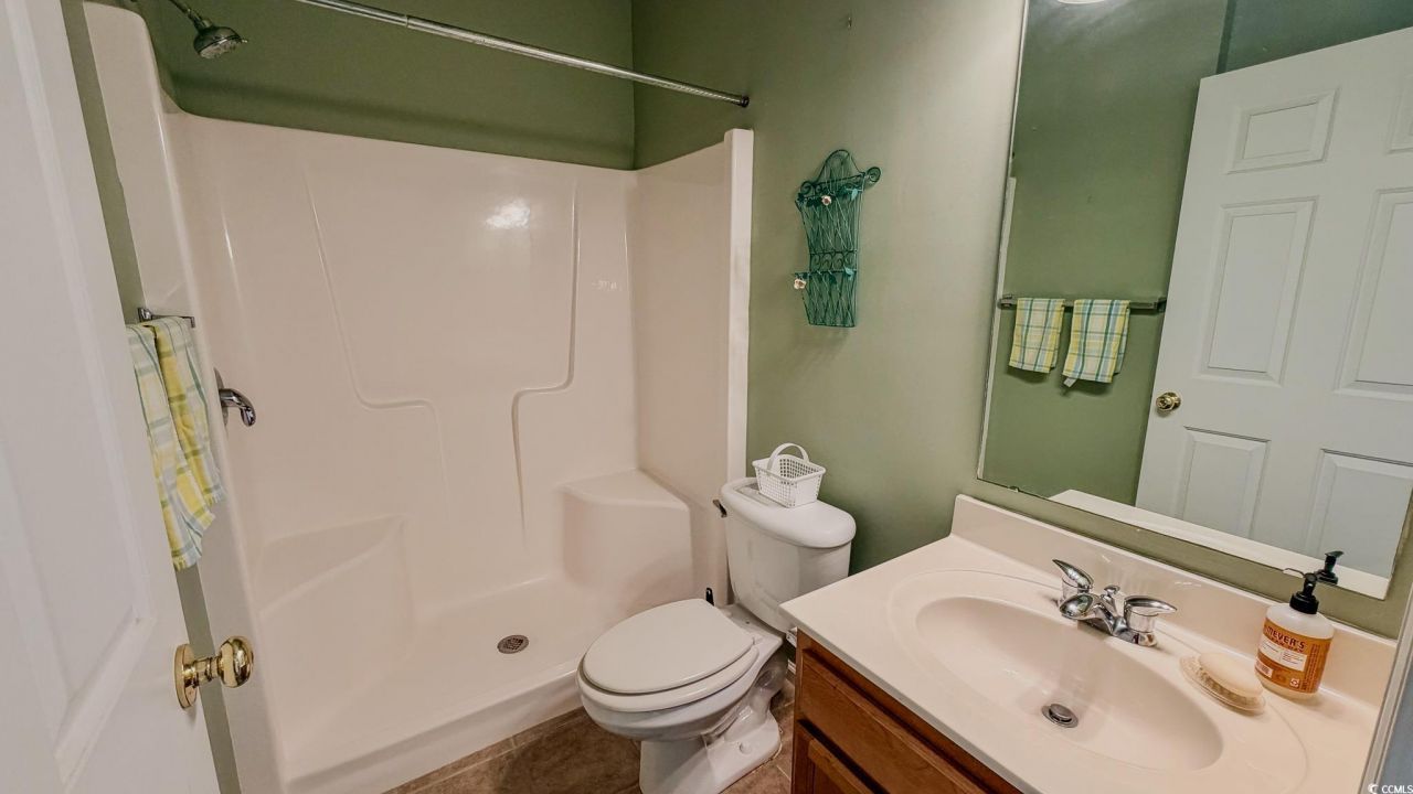 5858 Longwood Dr. Photo 6