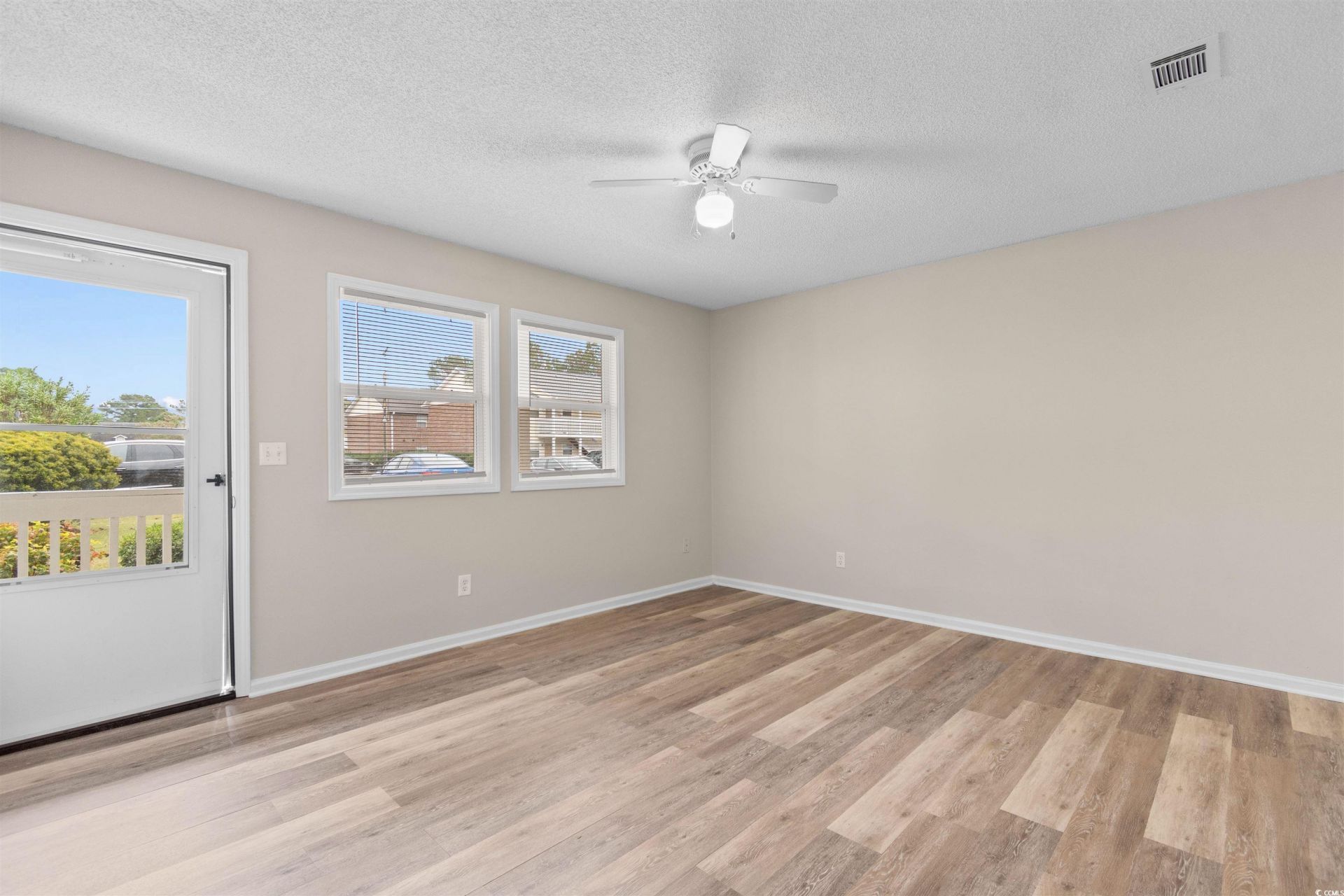 4150 N Horseshoe Rd. Photo 11