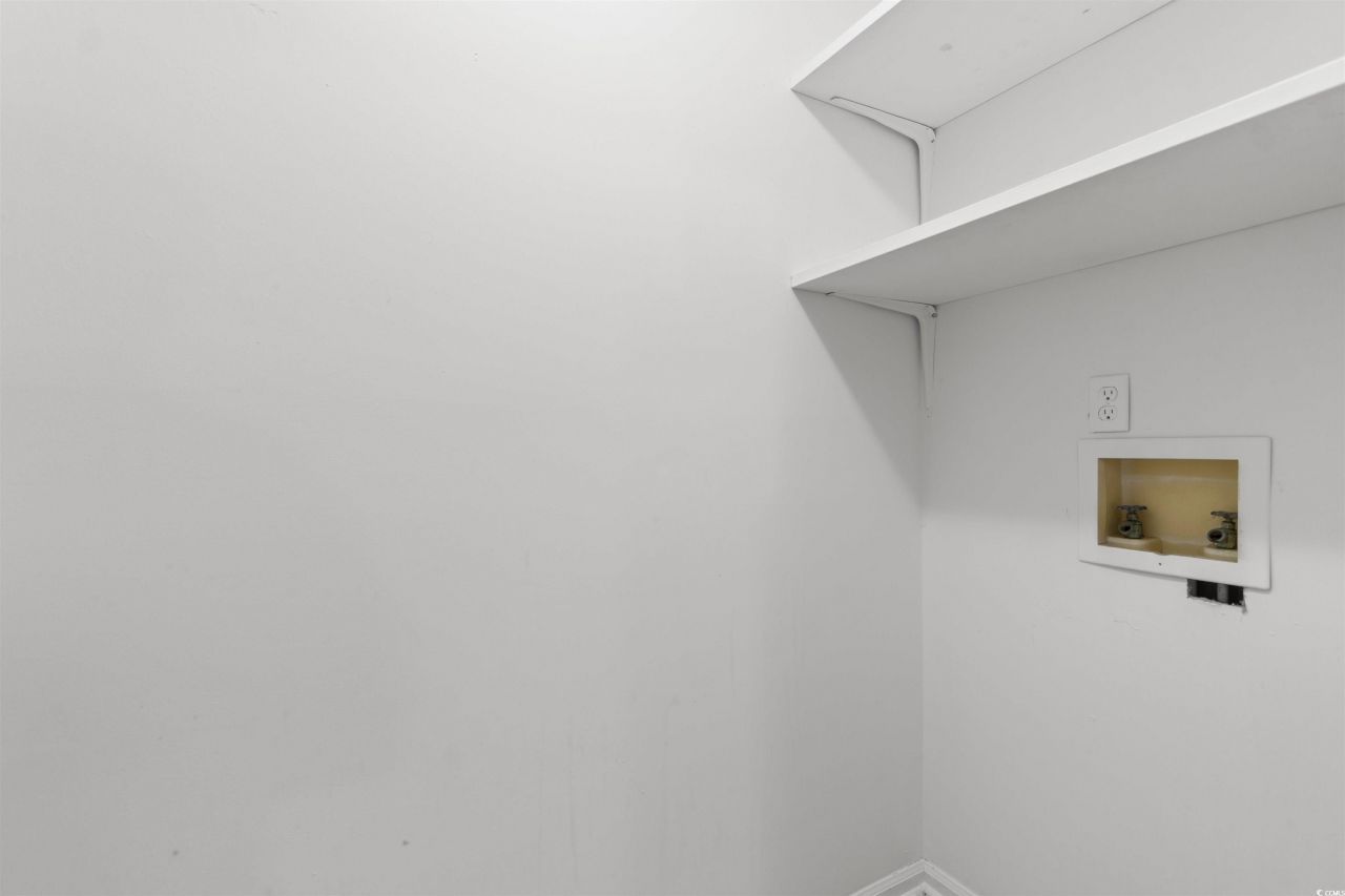 4150 N Horseshoe Rd. Photo 13