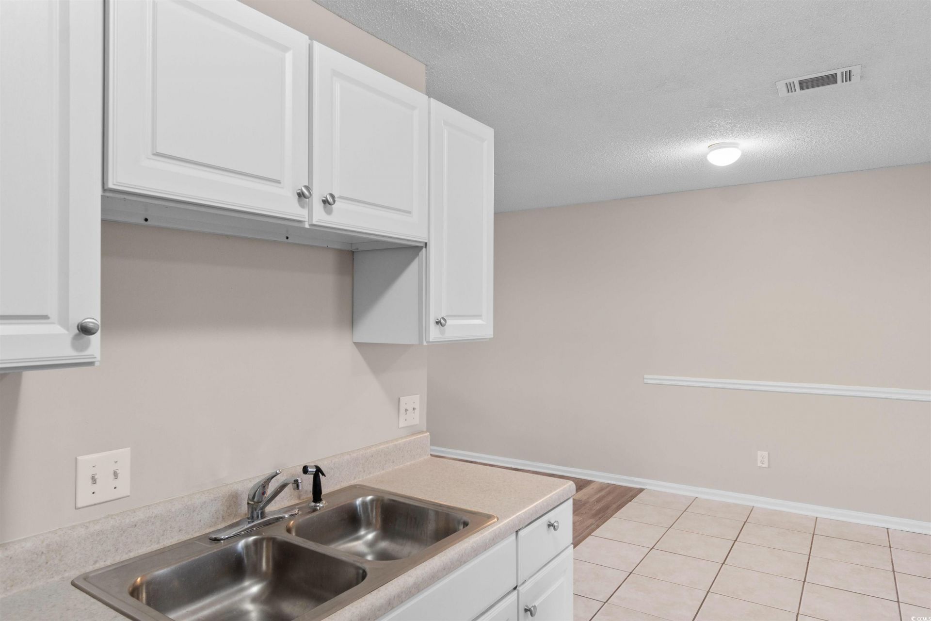4150 N Horseshoe Rd. Photo 6