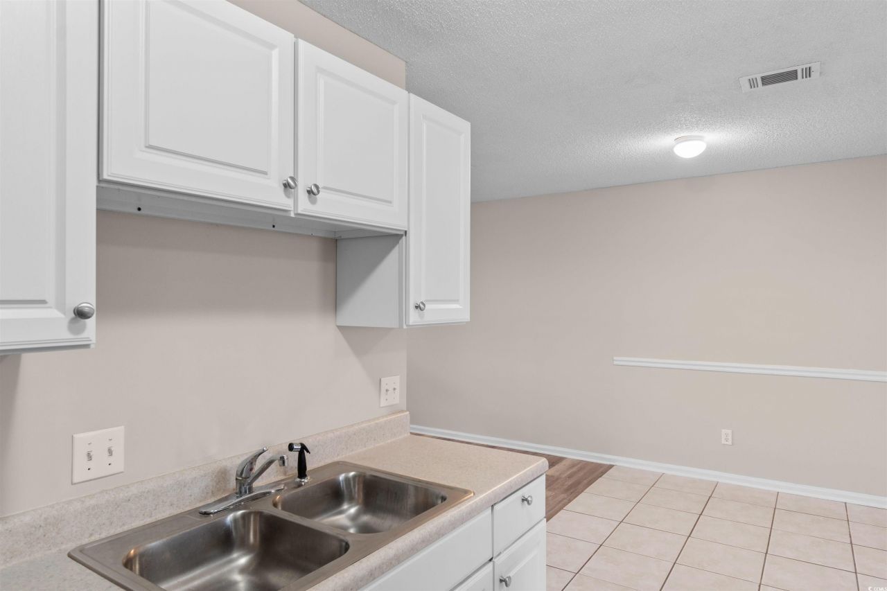 4150 N Horseshoe Rd. Photo 6