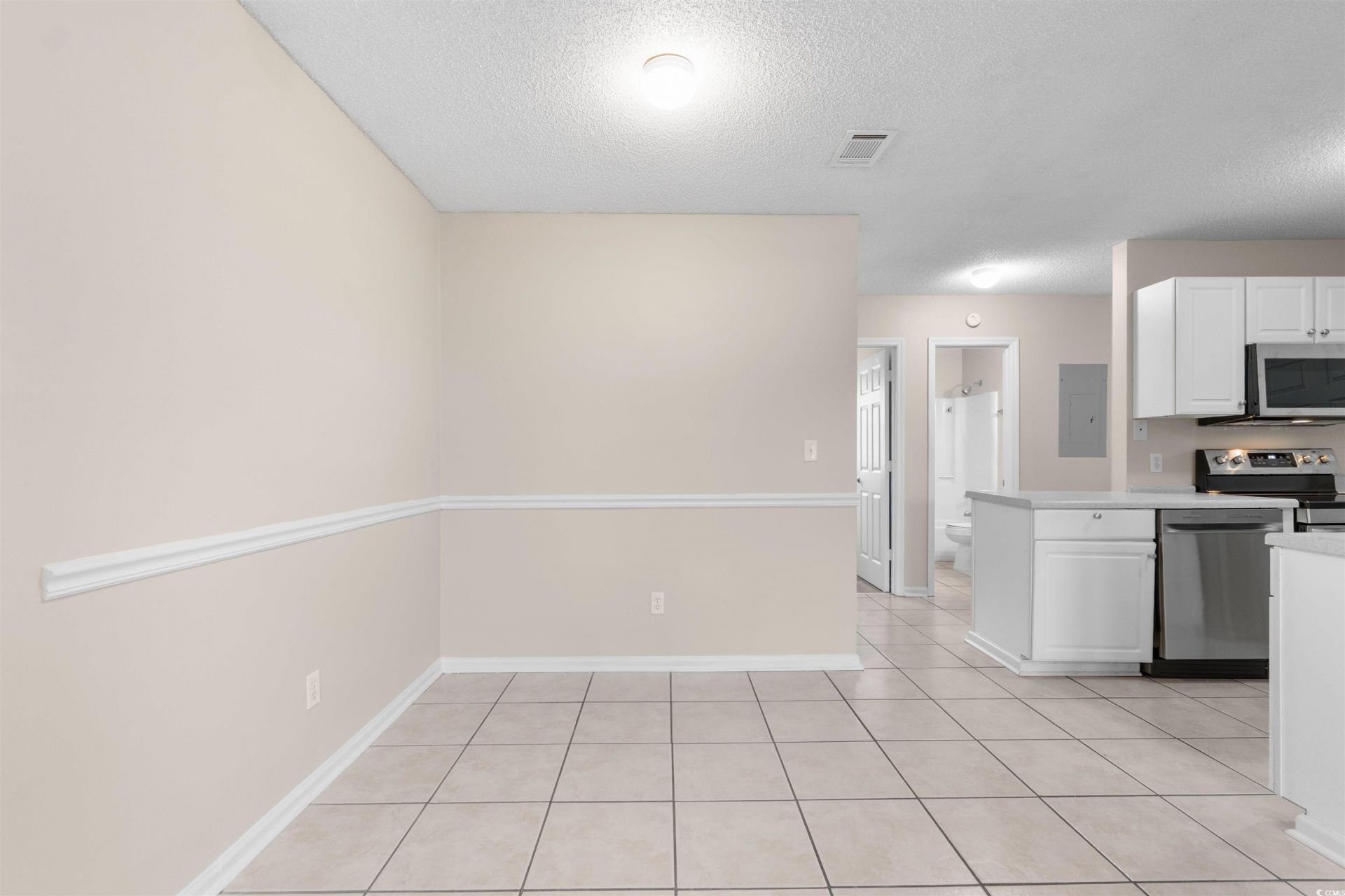 4150 N Horseshoe Rd. Photo 7