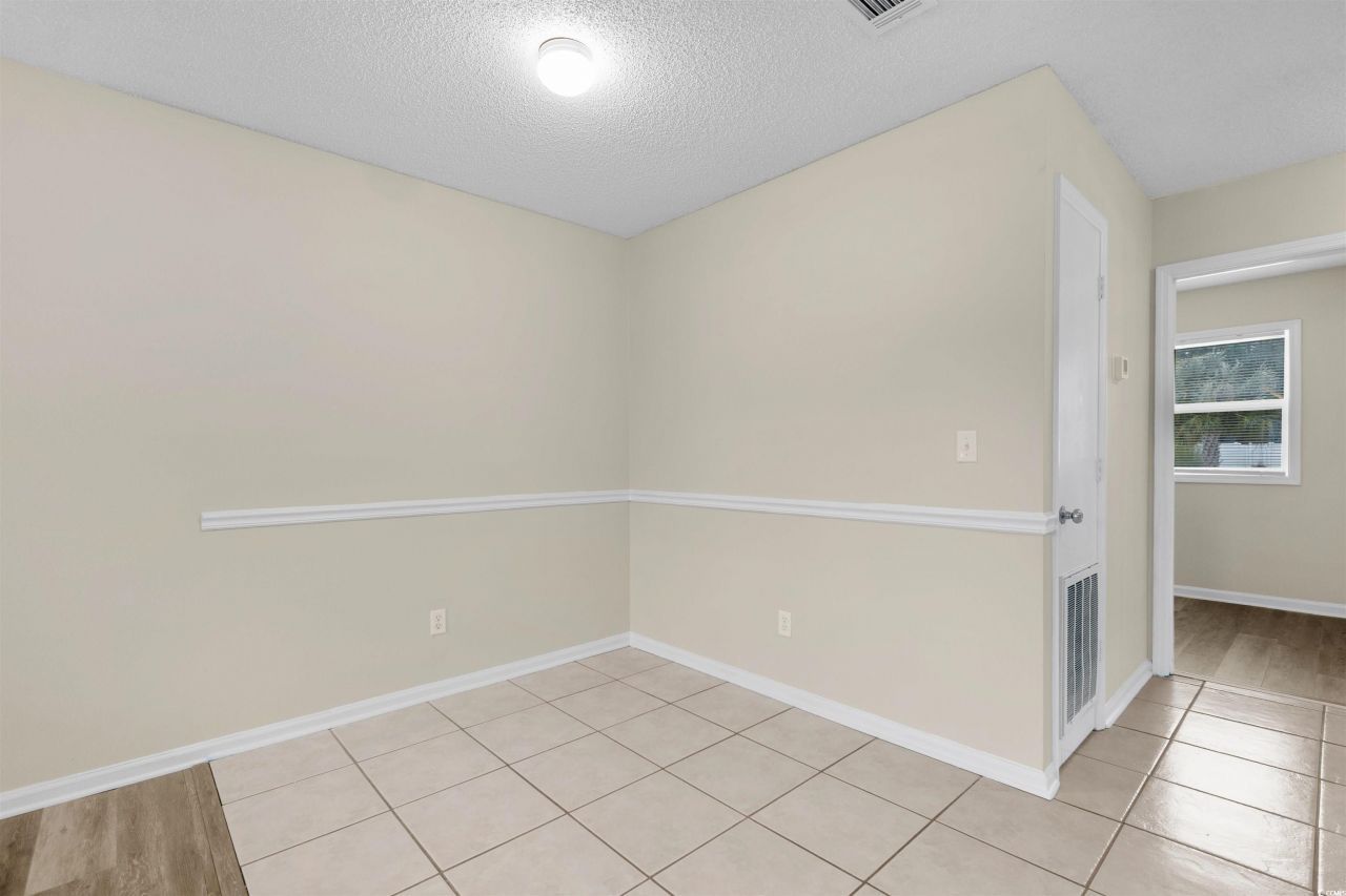 4150 N Horseshoe Rd. Photo 8